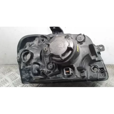 921013C5 фара передняя KIA Magentis 2004