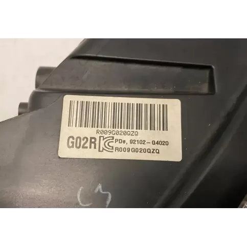 92102-G4020 фара передняя Hyundai i30 2020