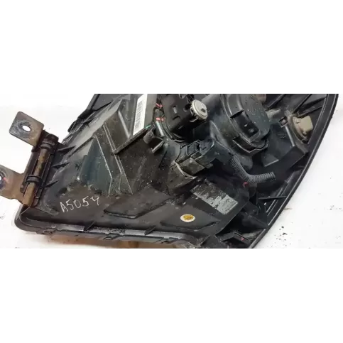 9210202130 фара передня KIA Sportage 2010