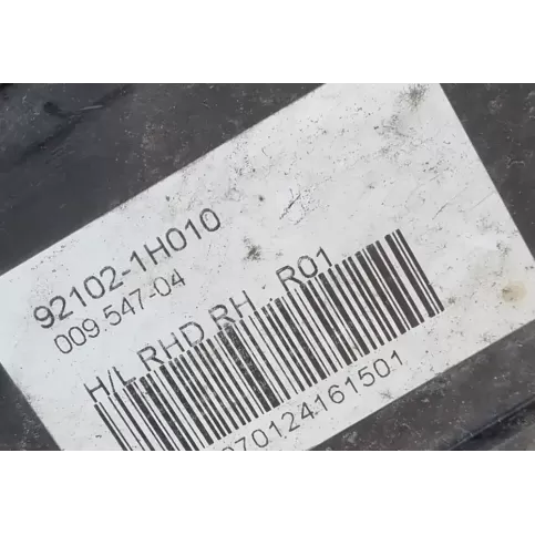 921021H010 фара передняя KIA Ceed 2008