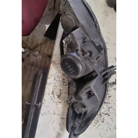 9641944280 фара передняя Peugeot 407 2006