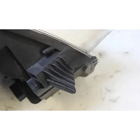 9808581280 фара передняя Toyota Proace 2019