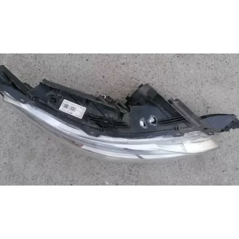 9815403080 фара передняя Peugeot 2008 I 2016
