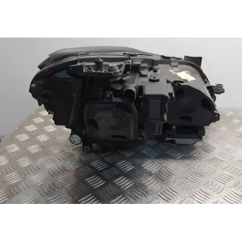 A2079063900 фара передняя Mercedes-Benz E C207 W207 2014