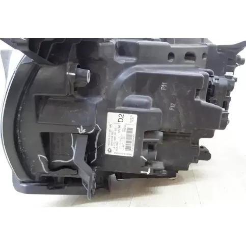 A4709060900 фара передняя Mercedes-Benz W470 2017