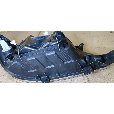 A9018202461 фара передняя Mercedes-Benz Sprinter W901 W902 W903 W904 2004