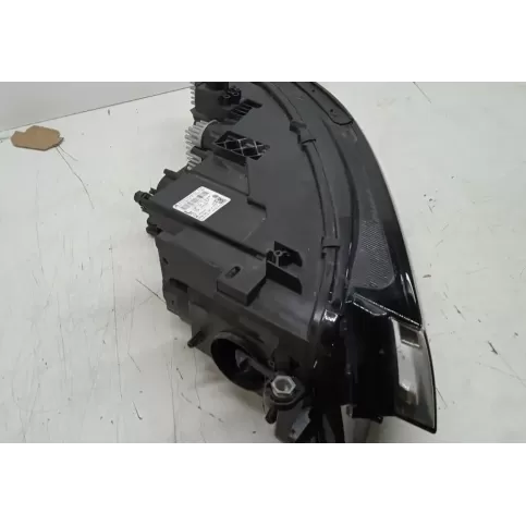 AH5L035439C фара передняя Volkswagen Tiguan 2021