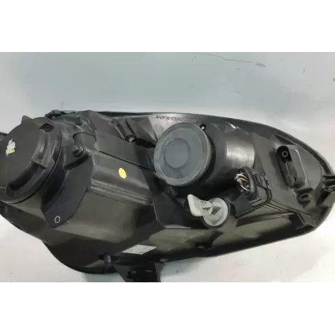 AV2X13006CA фара передняя Volkswagen Golf V 2006