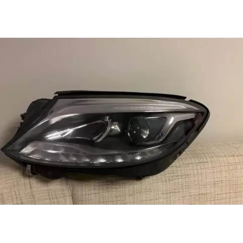 LE11A6267 фара передняя Mercedes-Benz S W222 2015