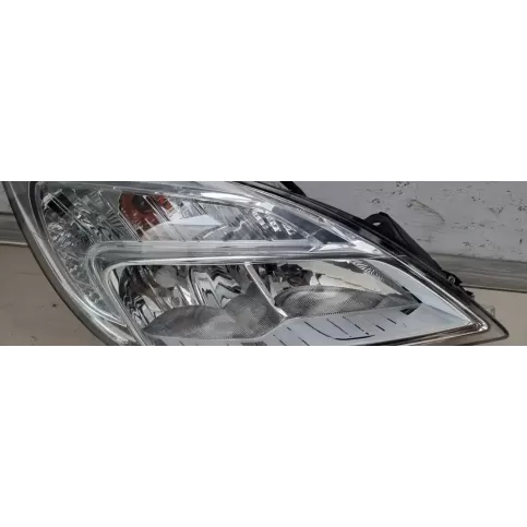 VP9PMX13005AE фара передняя Opel Meriva B 2012