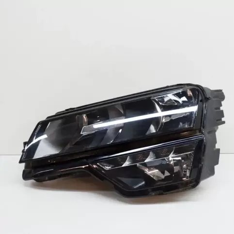 0020503907 фара передняя Skoda Karoq 2021
