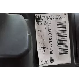 0100110400020084 фара передняя Opel Astra J 2012