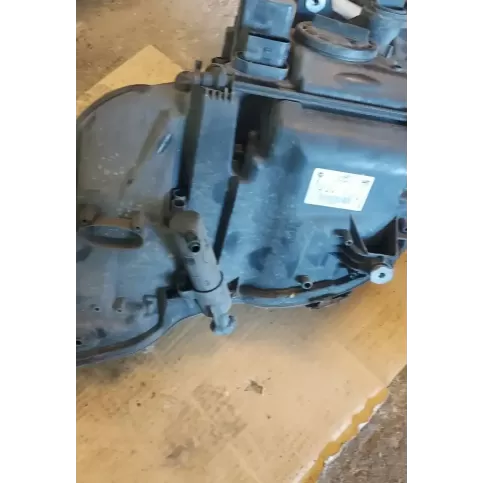 0108000402582151 фара передняя Mercedes-Benz E W212 2011