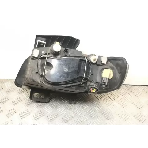 02A0115209 фара передняя Seat Ibiza II (6k) 2002