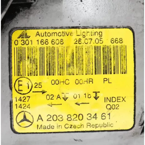 0301166606 фара передняя Mercedes-Benz C W203 2005