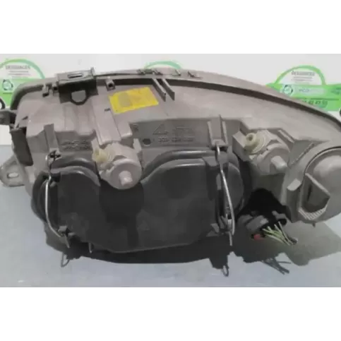 0301186202211101 фара передняя Alfa Romeo 147 2001