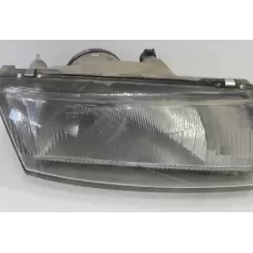 108702201 фара передняя Mitsubishi Carisma 1986