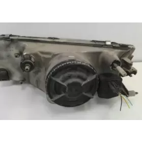 108702201 фара передняя Mitsubishi Carisma 1986