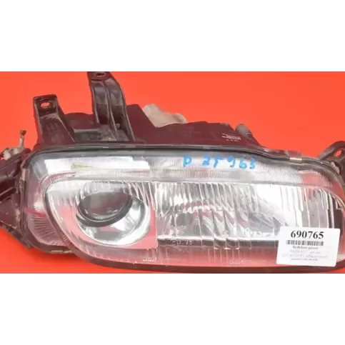 110-61708 фара передняя Mazda 323 1994