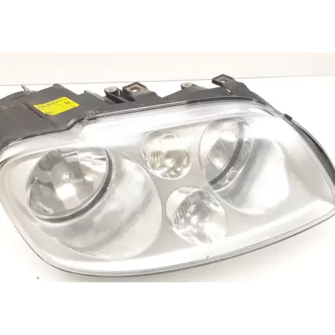 1305615477 фара передняя Volkswagen Touran I 2006