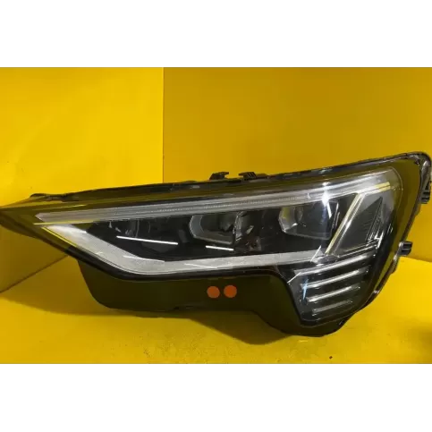 14414 фара передняя Audi e-tron 2020