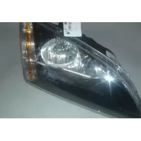 1483060 фара передняя Ford Focus 2007