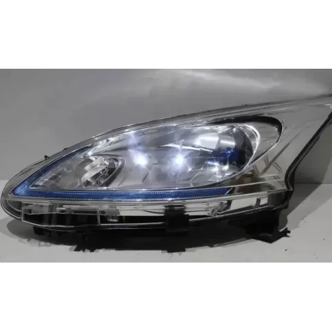 1EL01133411 фара передняя Nissan e-NV200 2013