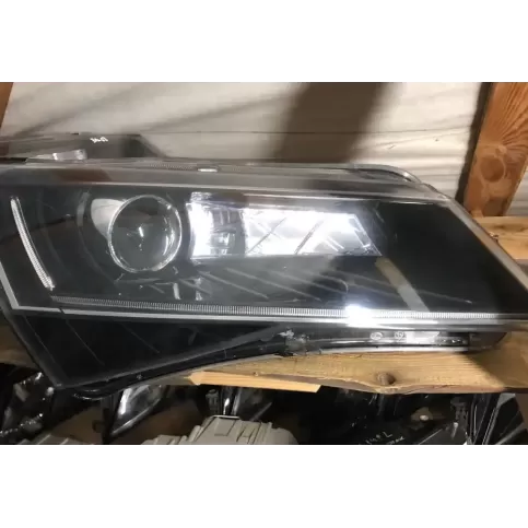 1ZS01193926 фара передняя Skoda Superb B8 (3V) 2016