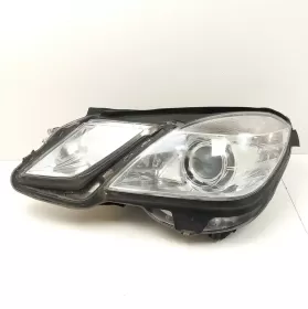 1ZT01080021 фара передняя Mercedes-Benz E W212 2013