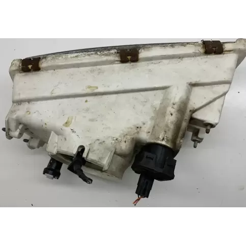 203729B фара передняя Volvo S40, V40 1998