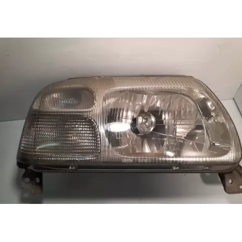 205667B фара передняя Suzuki Grand Vitara I 2003