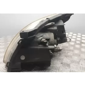 20A369R фара передняя Toyota Avensis T250 2004