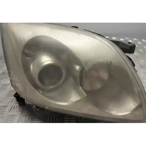 20A369R фара передняя Toyota Avensis T250 2004