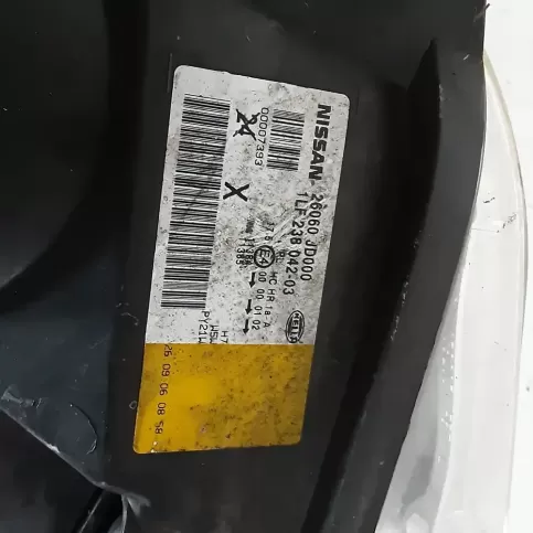 26060JD000 фара передняя Nissan Qashqai 2007