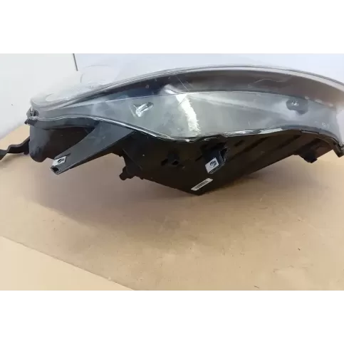 39015503 фара передняя Opel Adam 1900