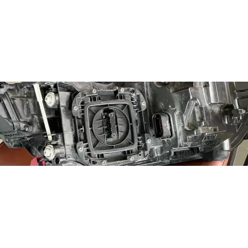 4G0941033H фара передня Audi A6 S6 C7 4G 2011