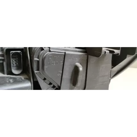 4L0941004F фара передня Audi Q7 4L 2007
