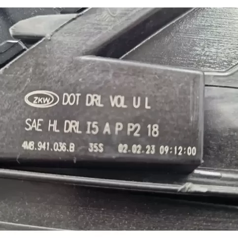 4M8941036B фара передня Audi Q8 2018
