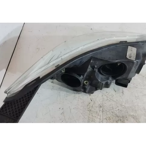 5M5113W030AH фара передня Ford Focus 2012
