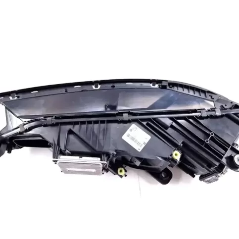 761941082C фара передня Volkswagen Touareg III 2017