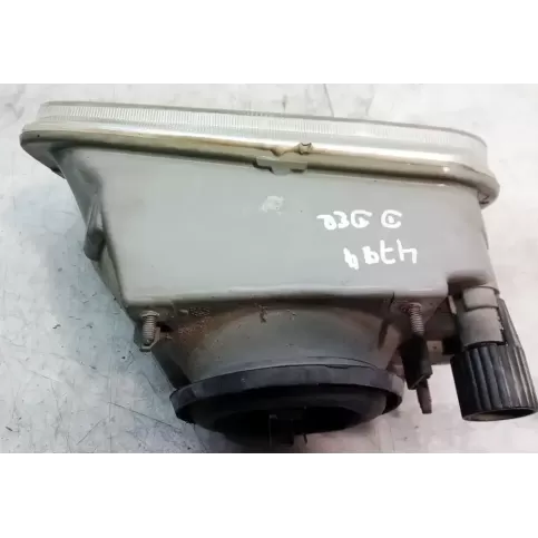 7701030638 фара передня Renault Super R5 1984