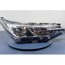 81110-02L50-00 фара передня Opel Corsa C 2004