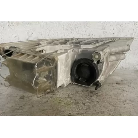 84SHX13K046AA фара передняя Skoda Octavia Mk2 (1Z) 2007