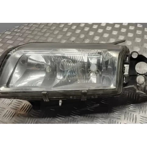 89005048 фара передняя Volvo S80 2000