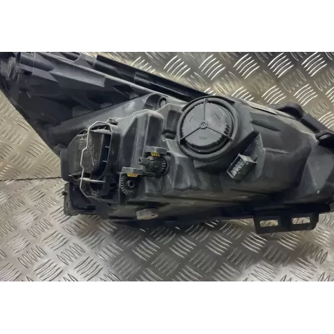 900202150TA2 фара передня Opel Corsa D 2010