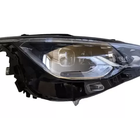 90181016 фара передняя Volkswagen Golf VIII 2022