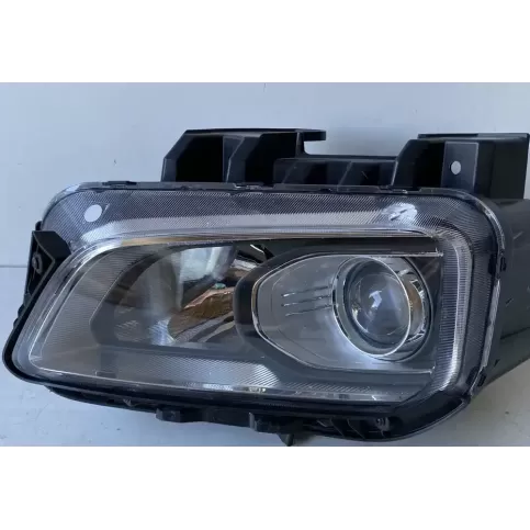 92101J9XXX фара передняя Hyundai Kona 2018