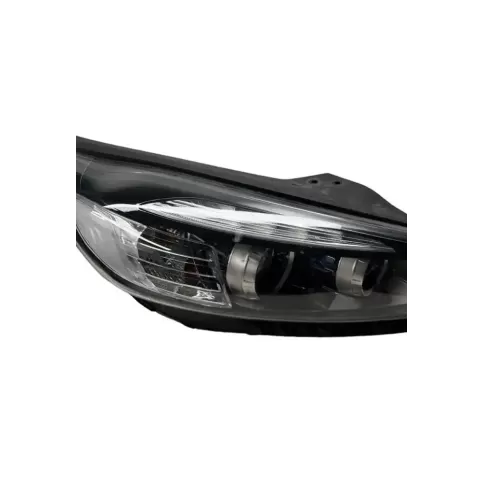9210205030 фара передняя KIA Sorento 2015