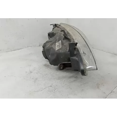 9634369380 фара передняя Peugeot 307 2004