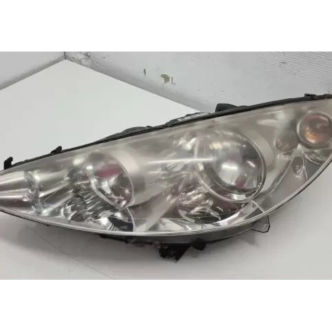 965616258000 фара передняя Peugeot 308 2009